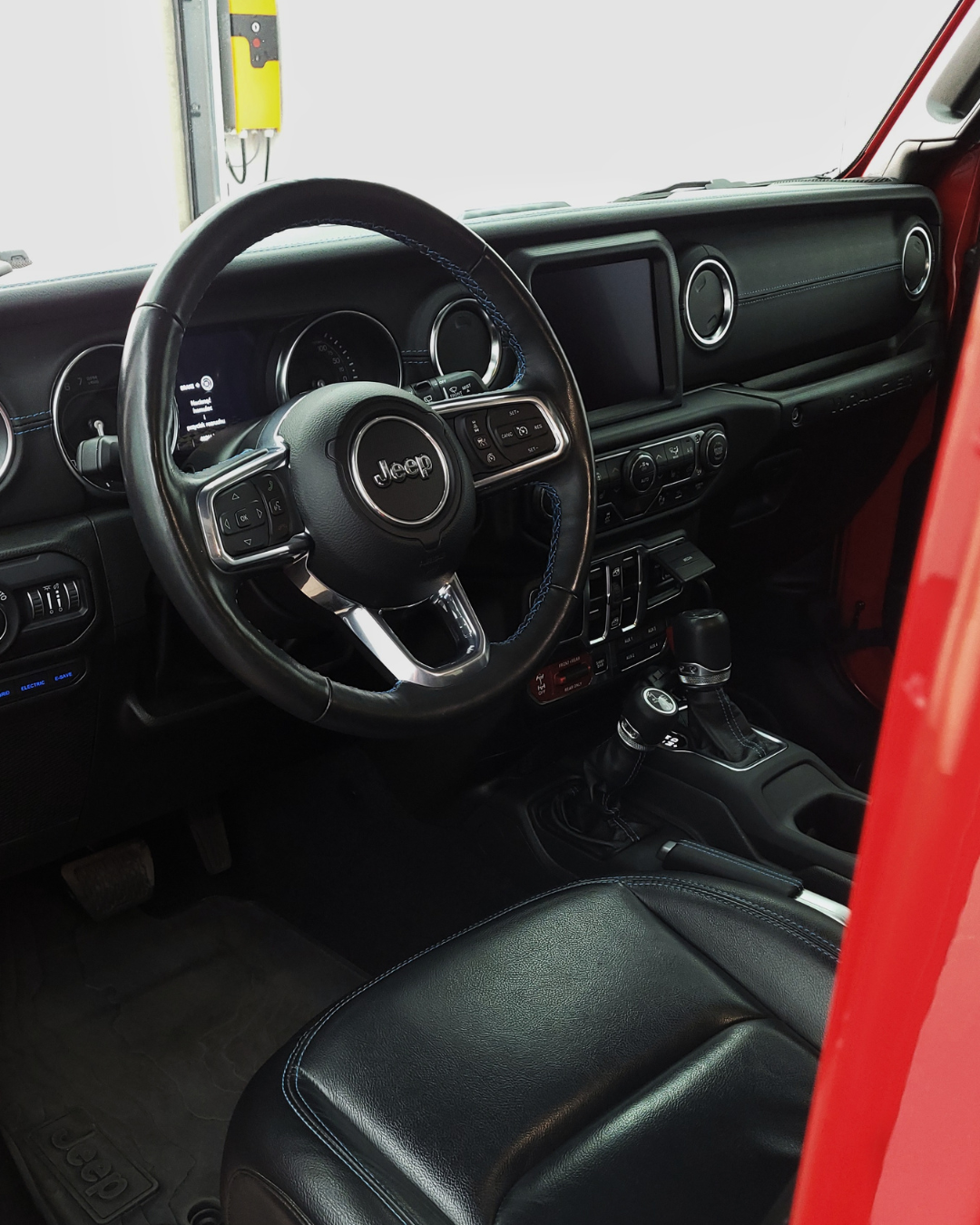 Jeep Wrangler Rubicon - Zdjęcie 3
